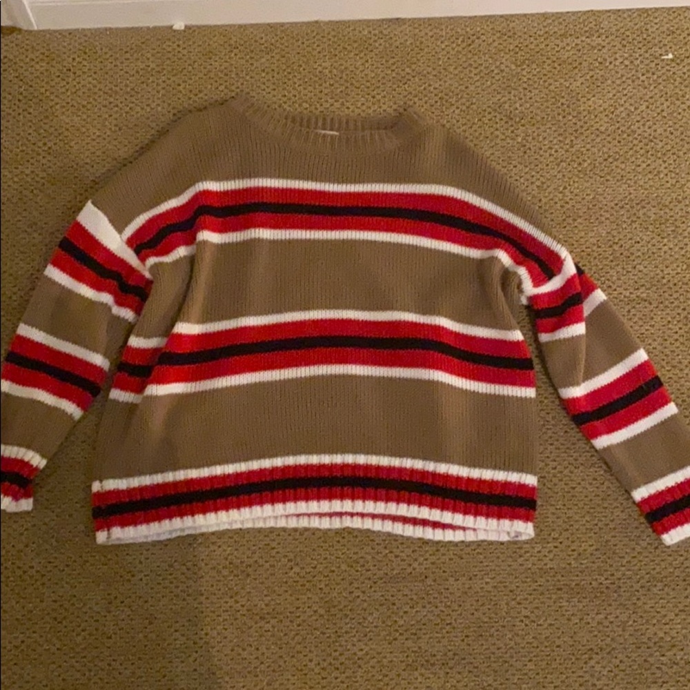 LARGE SWEATER